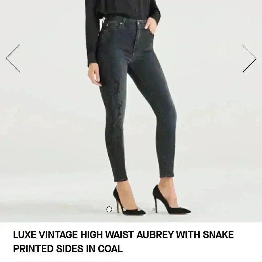 7 For All Mankind Black Luxe Vintage Aubrey Snake Print Skinny Jeans Size 29 - Picture 3 of 13